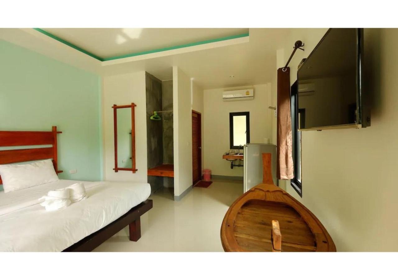 Baan Reenaa Lanta Koh Lanta Exterior photo