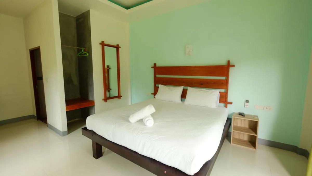 Baan Reenaa Lanta Koh Lanta Exterior photo