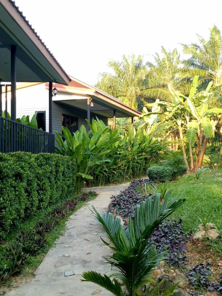 Baan Reenaa Lanta Koh Lanta Exterior photo