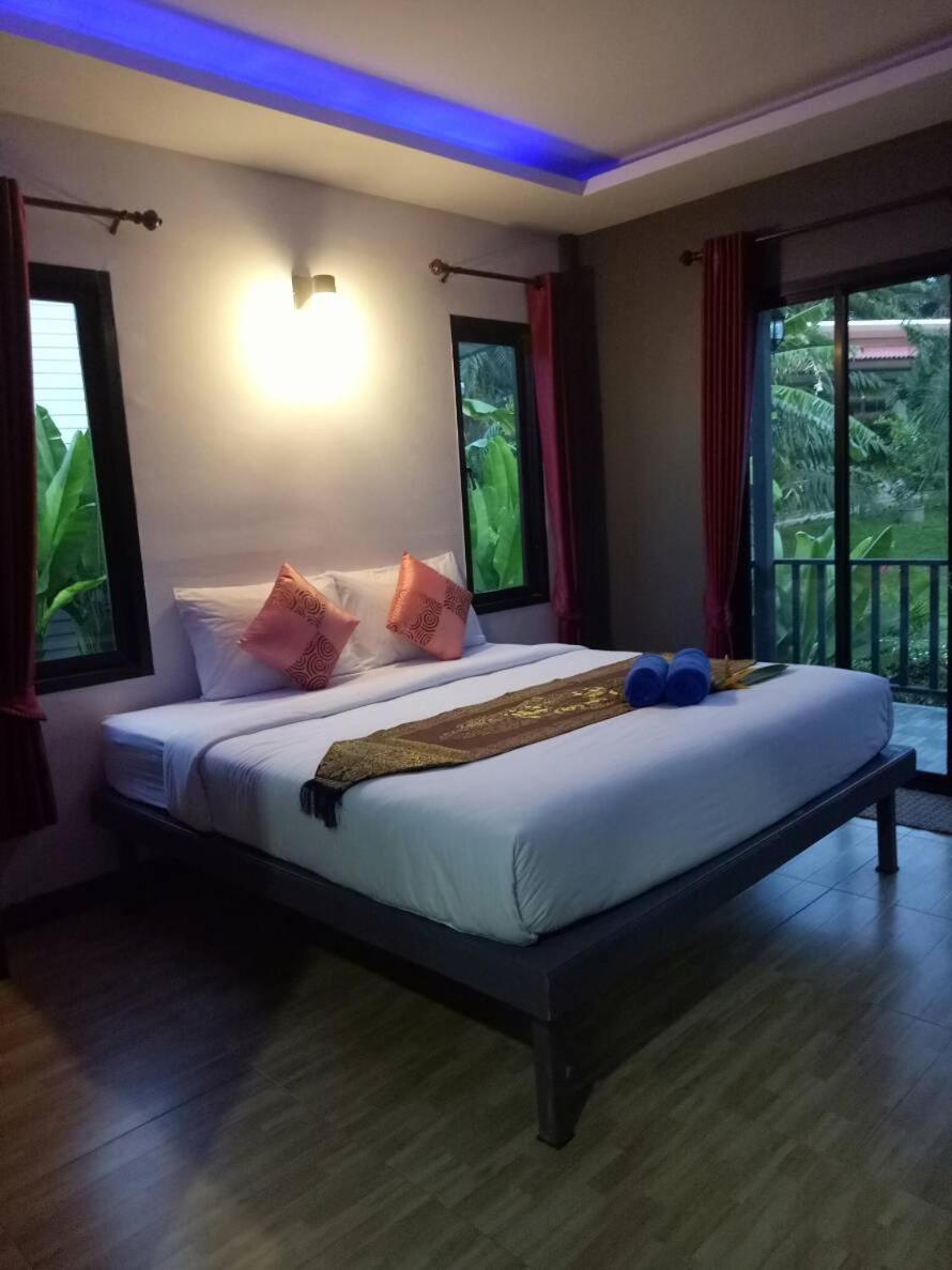 Baan Reenaa Lanta Koh Lanta Exterior photo